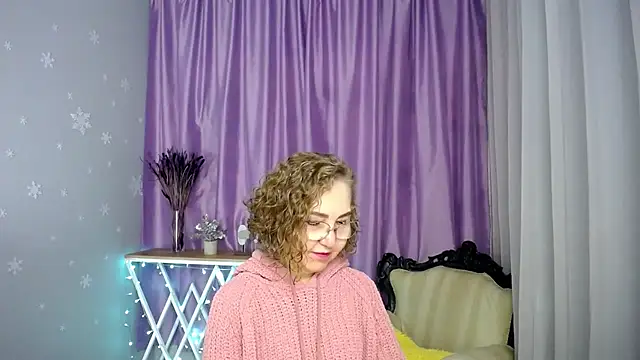 Snapshot of queen_a_n_i chatting on 07-20-26, 05:55 queen a n i online show from 07-20-26, 05:55