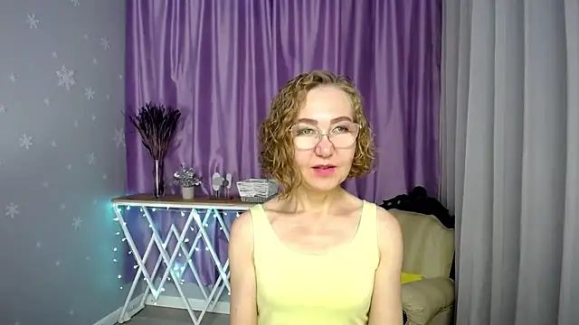 Snapshot of queen_a_n_i chatting on 07-23-26, 07:50 queen a n i online show from 07-23-26, 07:50