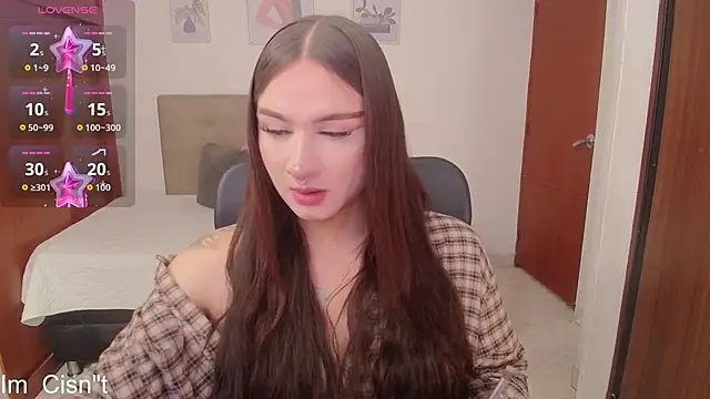 Snapshot of Miley_Baker chatting on 10-22-25, 02:39 Miley Baker online show from 10-22-25, 02:39