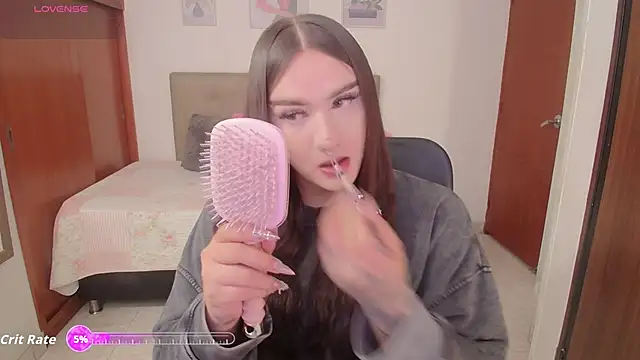 Snapshot of Miley_Baker chatting on 11-20-25, 03:01 Miley Baker online show from 11-20-25, 03:01