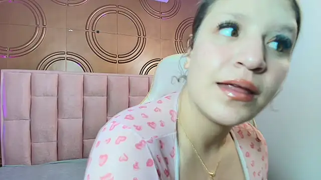 Snapshot of valeriaa19 chatting on 06-23-26, 05:27 valeriaa19 online show from 06-23-26, 05:27