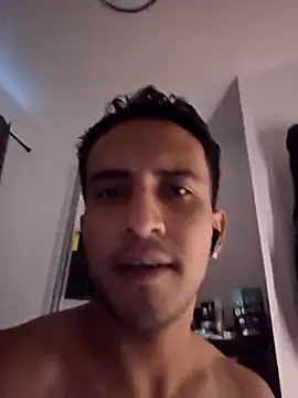 Snapshot of Torresmor chatting on 10-02-25, 12:12 Torresmor online show from 10-02-25, 12:12