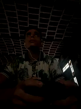 Snapshot of brianor89 chatting on 10-16-25, 01:01 brianor89 online show from 10-16-25, 01:01