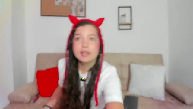 BUUNNY BELLA online show from 03-22-26, 10:13