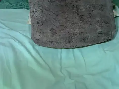 Shearivera  online show from 11-23-25, 04:18