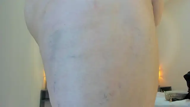 EYMI TOMSOM online show from 10-20-25, 10:38