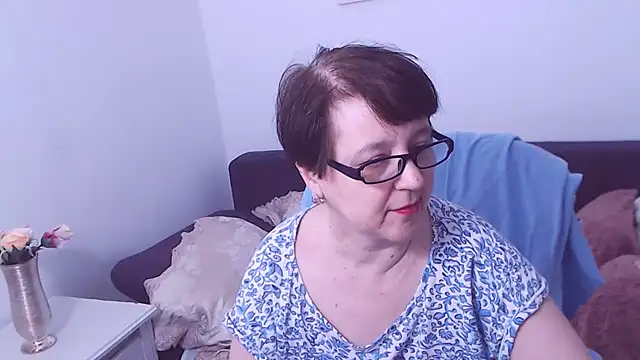 ChristaRose online show from 01-29-25, 06:33