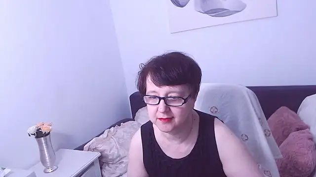 ChristaRose online show from 09-27-25, 12:04