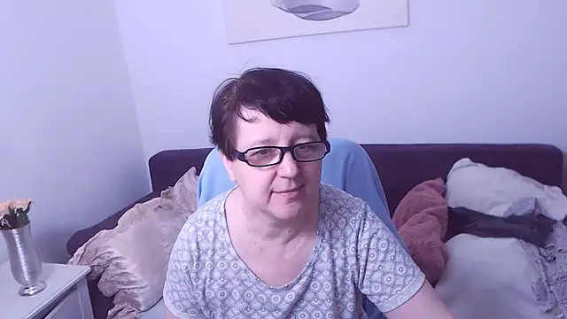 ChristaRose online show from 04-18-26, 07:58