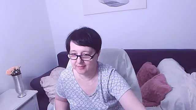 ChristaRose online show from 05-08-26, 06:57