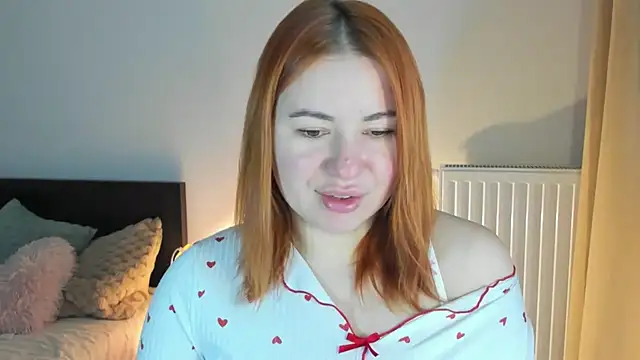 Snapshot of LAYLAxSTAR chatting on 11-21-25, 07:18 LAYLAxSTAR online show from 11-21-25, 07:18