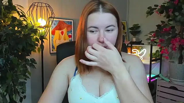 Snapshot of LAYLAxSTAR chatting on 11-25-25, 07:30 LAYLAxSTAR online show from 11-25-25, 07:30