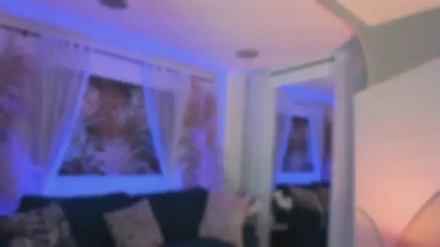 Nicolle W online show from 11-25-25, 11:43