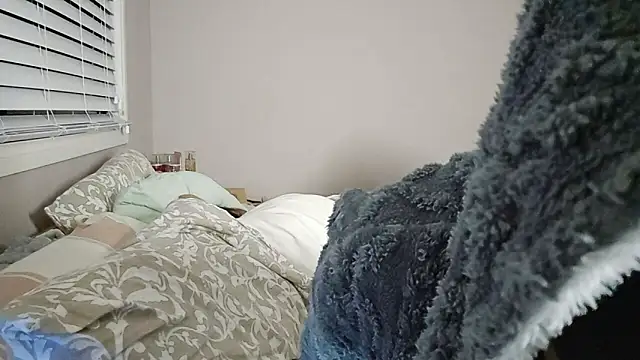 AmateurGuy23 online show from 09-11-25, 06:30