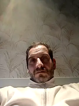 Snapshot of maxbigol chatting on 12-03-24, 05:55 maxbigol online show from 12-03-24, 05:55