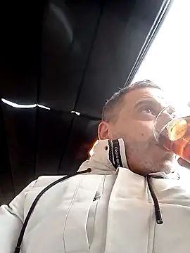 Snapshot of maxbigol chatting on 12-07-24, 09:39 maxbigol online show from 12-07-24, 09:39