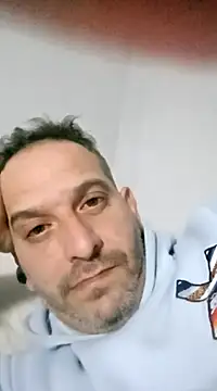 Snapshot of maxbigol chatting on 12-11-24, 03:47 maxbigol online show from 12-11-24, 03:47