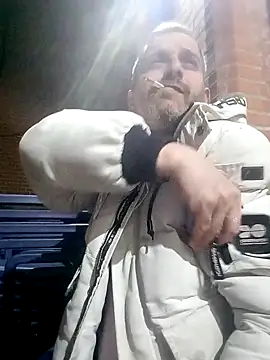 Snapshot of maxbigol chatting on 12-18-24, 08:47 maxbigol online show from 12-18-24, 08:47