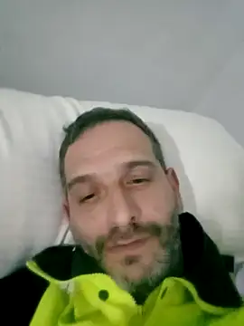 Snapshot of maxbigol chatting on 12-19-24, 10:53 maxbigol online show from 12-19-24, 10:53