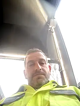 Snapshot of maxbigol chatting on 12-22-24, 10:49 maxbigol online show from 12-22-24, 10:49