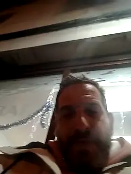 Snapshot of maxbigol chatting on 01-07-25, 07:28 maxbigol online show from 01-07-25, 07:28