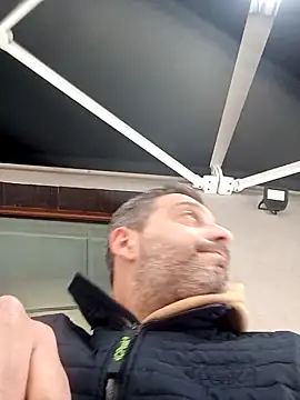 Snapshot of maxbigol chatting on 02-10-25, 09:36 maxbigol online show from 02-10-25, 09:36