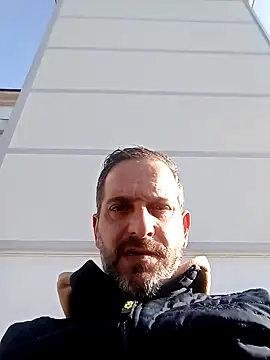 Snapshot of maxbigol chatting on 02-17-25, 09:46 maxbigol online show from 02-17-25, 09:46