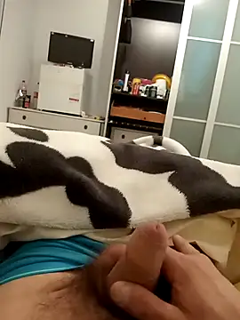 Snapshot of maxbigol chatting on 02-24-25, 01:02 maxbigol online show from 02-24-25, 01:02