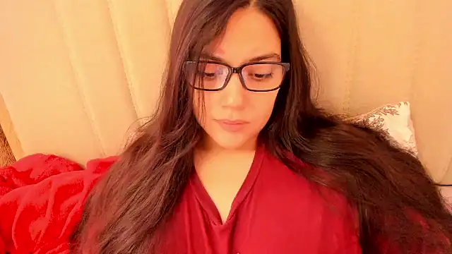 Snapshot of roniewester chatting on 06-17-26, 12:07 roniewester online show from 06-17-26, 12:07
