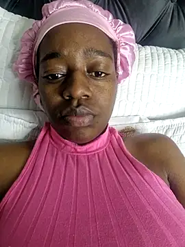 Snapshot of Sexynaughty_Gal chatting on 12-21-25, 09:11 Sexynaughty Gal online show from 12-21-25, 09:11