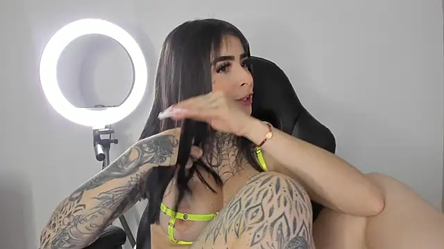 Ally Snow online show from 02-27-25, 12:34