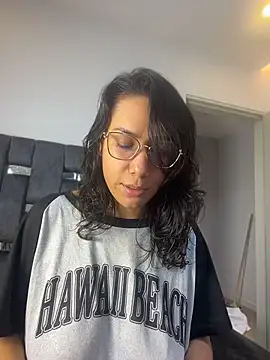 PilarJones  online show from 04-19-26, 06:10