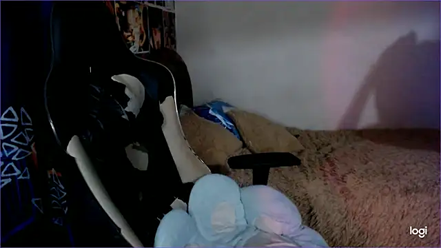 Snapshot of JINX_26 chatting on 01-06-25, 12:37 JINX 26 online show from 01-06-25, 12:37