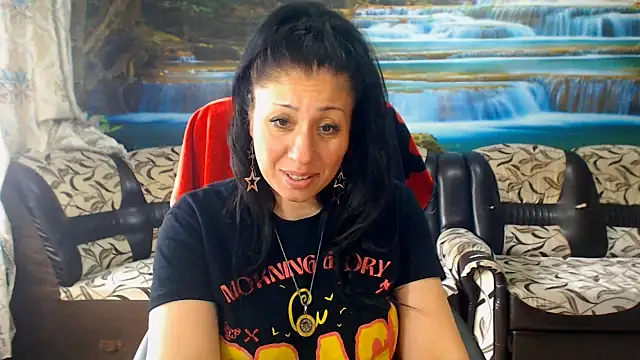 MoistMady online show from 05-22-26, 10:10