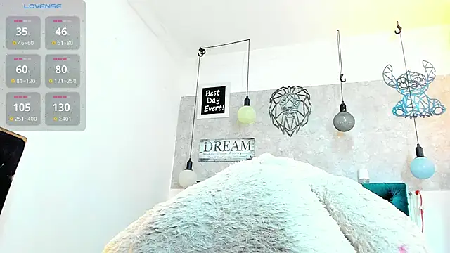 Rebeca xs online show from 10-27-25, 07:56