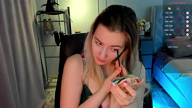 elinanortas online show from 10-04-25, 01:14