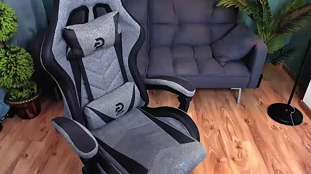 Snapshot of marcobadass chatting on 02-17-25, 01:47 marcobadass online show from 02-17-25, 01:47