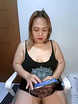 Sweet asian kylie online show from 03-19-26, 12:14