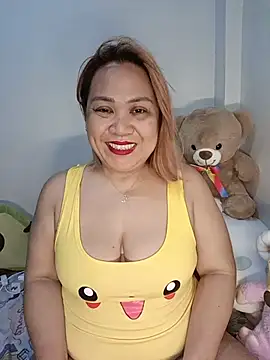 Snapshot of Sweet_asian_kylie chatting on 06-26-26, 06:01 Sweet asian kylie online show from 06-26-26, 06:01