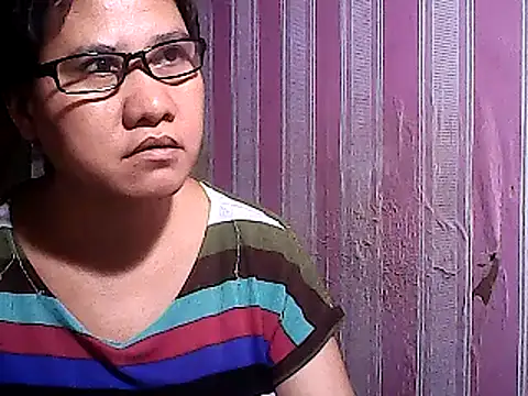 sweetsosie18 online show from 03-18-25, 12:49