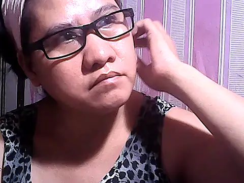 sweetsosie18 online show from 10-11-25, 07:18