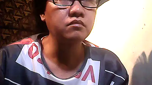 sweetsosie18 online show from 12-17-25, 05:19