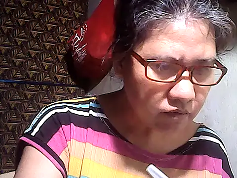 sweetsosie18 online show from 05-17-26, 04:54