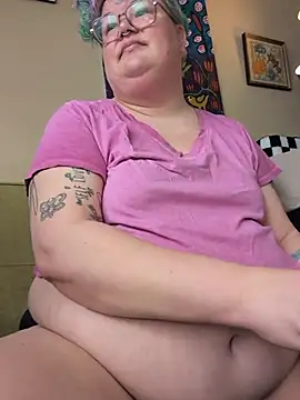 Snapshot of PotOfGreer chatting on 02-16-26, 05:31 PotOfGreer online show from 02-16-26, 05:31