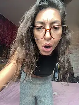 amanilouve online show from 03-12-26, 11:49