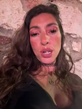 amanilouve online show from 04-12-26, 09:42