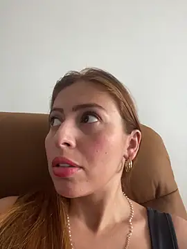 Snapshot of ROSE__15 chatting on 10-31-25, 07:37 ROSE 15 online show from 10-31-25, 07:37