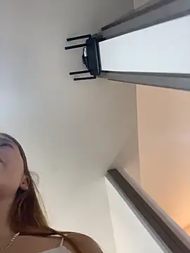 Snapshot of ROSE__15 chatting on 11-24-25, 11:21 ROSE 15 online show from 11-24-25, 11:21