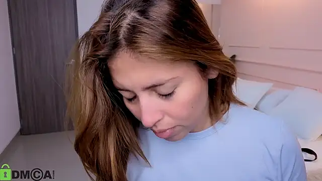 Snapshot of ROSE__15 chatting on 12-19-25, 11:39 ROSE 15 online show from 12-19-25, 11:39