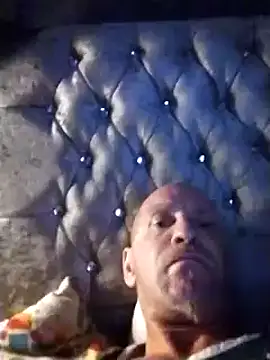 Snapshot of Verynaughtyx chatting on 10-25-25, 07:38 Verynaughtyx online show from 10-25-25, 07:38